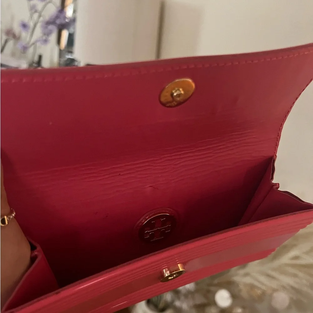 TORY BURCH | PVC Clutch 💖✨